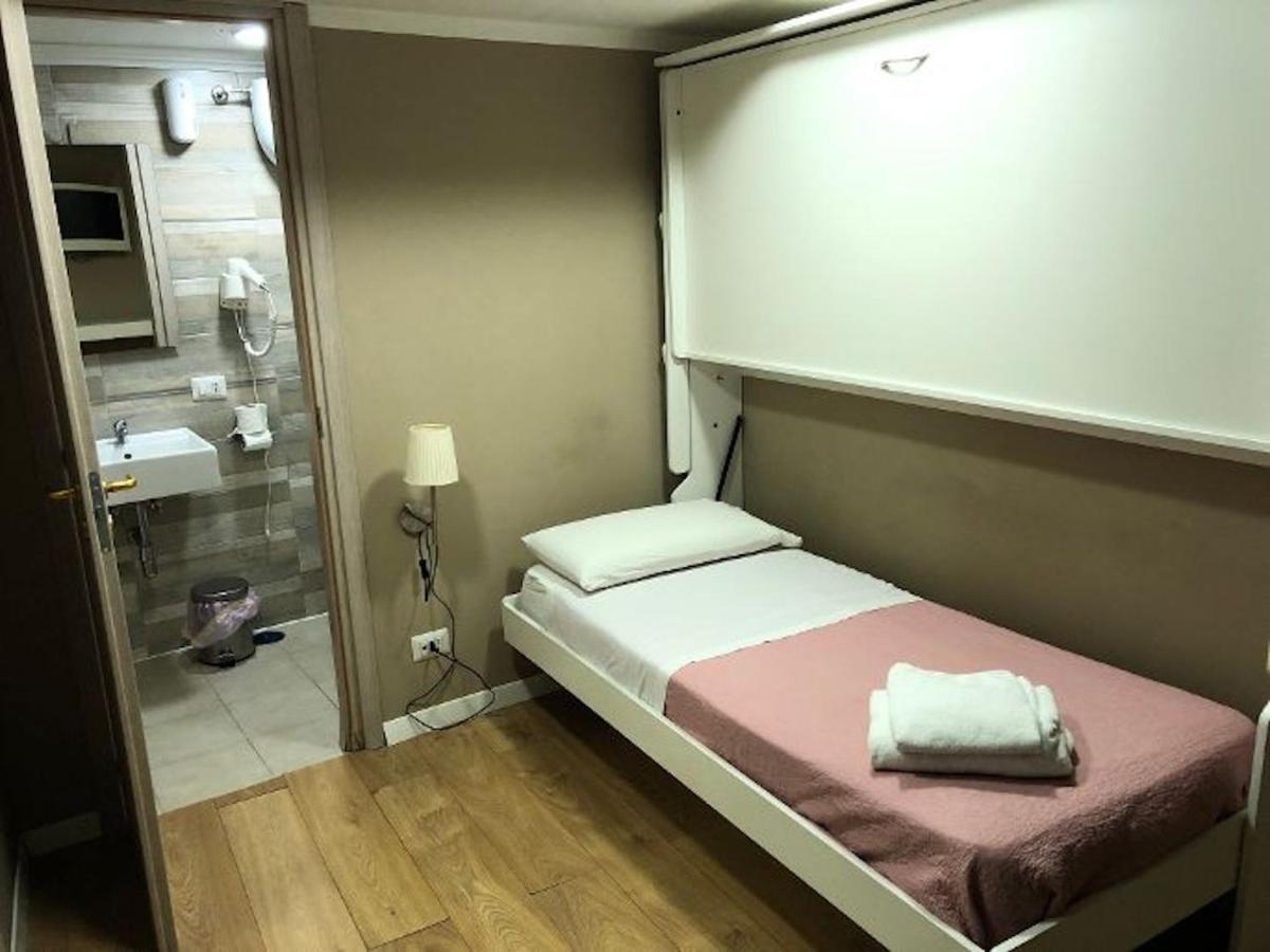 Bed And Breakfast Napoli Centro Storico מראה חיצוני תמונה